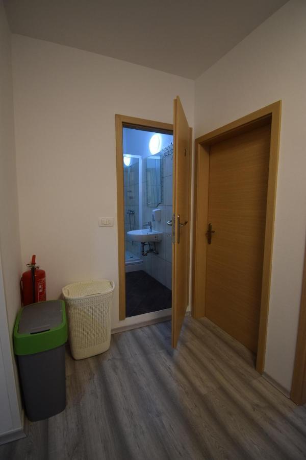Secret Garden Apartment Копер Екстер'єр фото